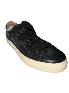 Taos Plim Soul Lux leather sneakers featuring a thick off-white platform 11w